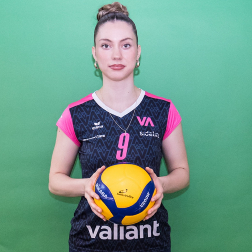 Leana Zuvic