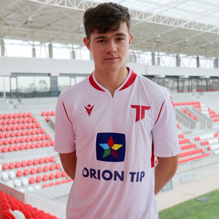 Adam Gaži